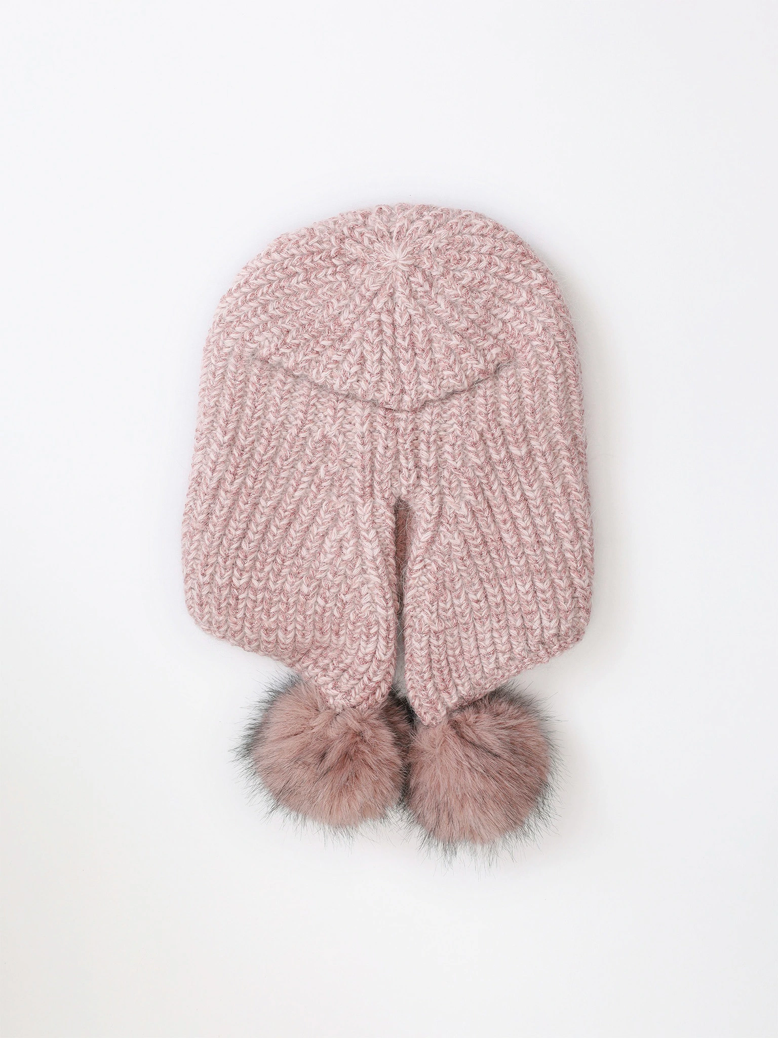 Шапка-капор из ангоры с нейлоном с меховыми помпонами с люрексом в ассортименте